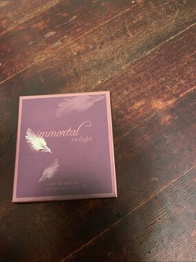 Immortal Twilight Eau de Parfum — Purple